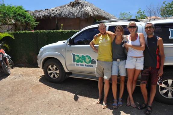 Com a Carol e o Alexis na despedida de San Juan del Sur, na Nicarágua